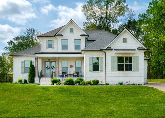 Property at 823 Saddle Ridge Dr, Mount Juliet, TN 37122, 4 beds, 3.5 baths