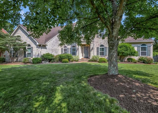Property at 206 Stillcreek Dr, Franklin, TN 37064, 5 beds, 3.5 baths