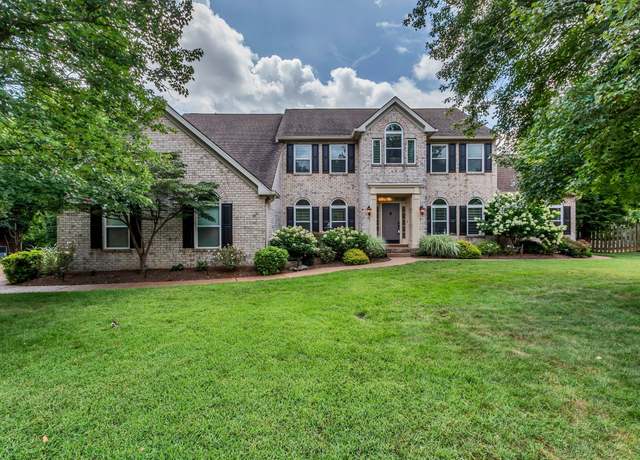 Property at 206 Stillcreek Dr, Franklin, TN 37064, 5 beds, 3.5 baths