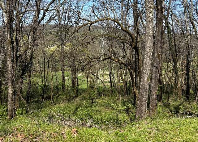 Property at 322 Stoneybrook Rd, Columbia, TN 38401