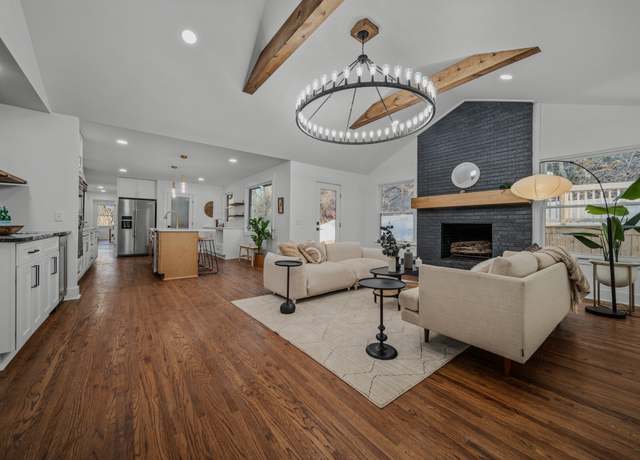 Property at 6611 Ellesmere Rd, Nashville, TN 37205, 5 beds, 3 baths