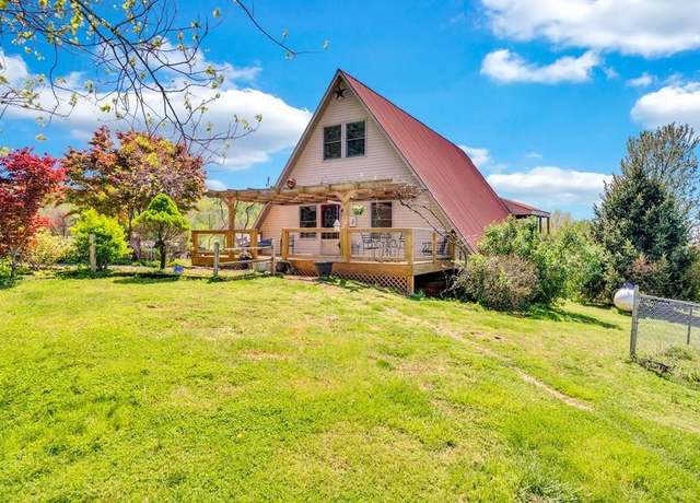 Property at 355 Dillon Gribble Rd, Sparta, TN 38583, 2 beds, 2 baths