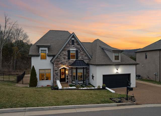 Property at 413 Eagle Rdg, Nashville, TN 37209, 5 beds, 4.5 baths