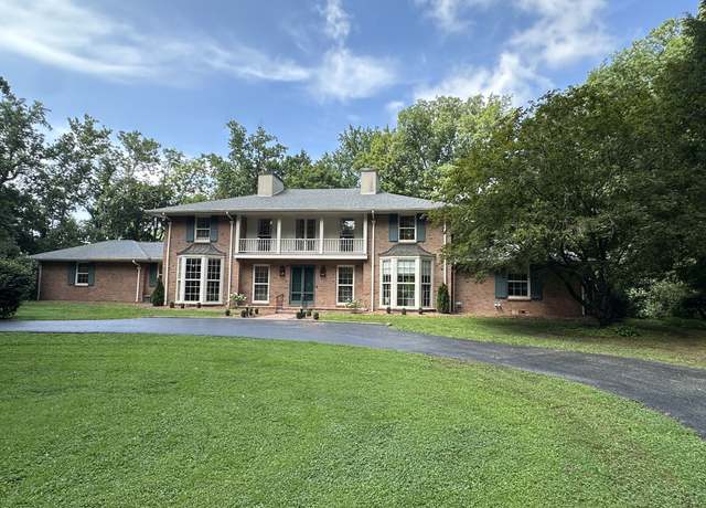 Property at 506 Deepwood Dr, Hopkinsville, KY 42240, 4 beds, 4 baths