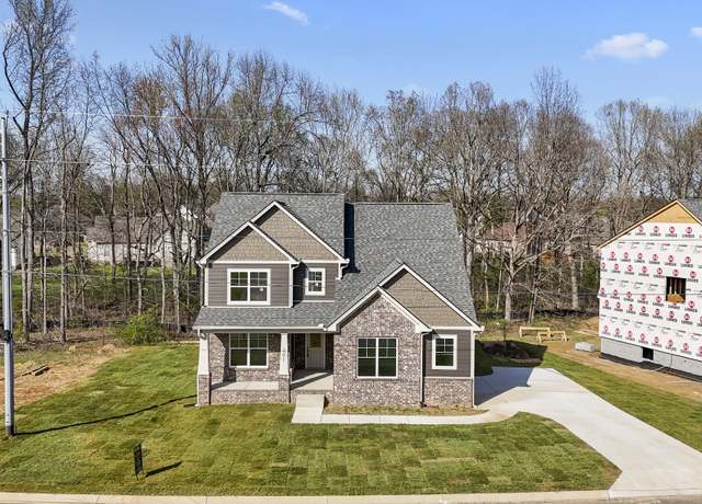 Property at 201 Trefethen Dr, White House, TN 37188, 5 beds, 2.5 baths