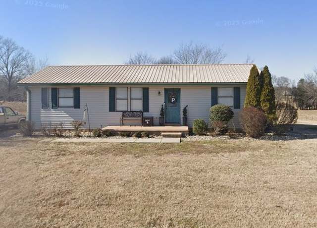 Property at 1075 Carey Rd, Hartsville, TN 37074, 3 beds, 2.5 baths