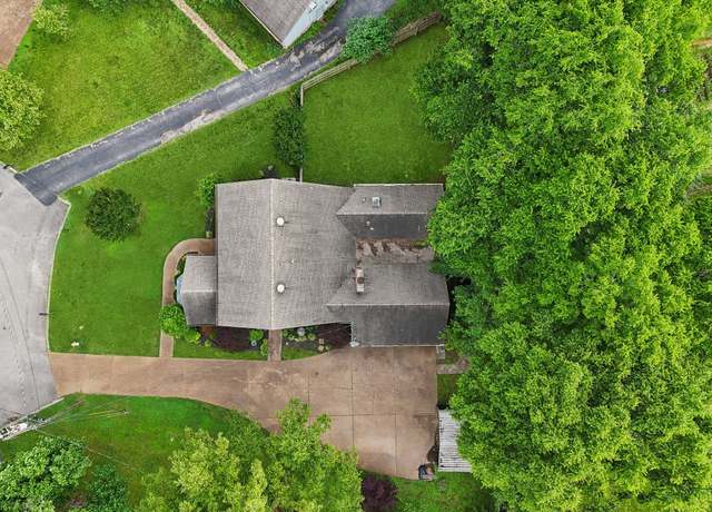 Property at 5720 Saint Charles Ct, Hermitage, TN 37076, 4 beds, 2.5 baths