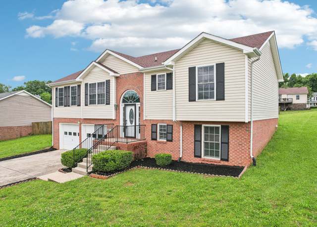 Property at 2617 Green Briar Dr, Clarksville, TN 37040, 4 beds, 3 baths