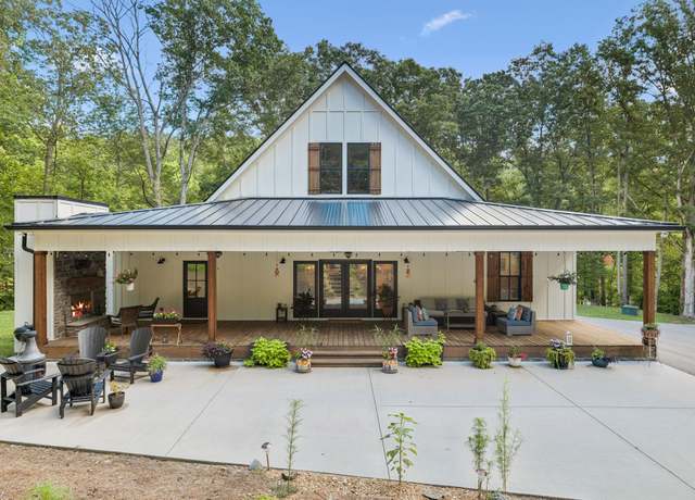 Property at 7469 Sleepy Hollow Rd, Fairview, TN 37062, 4 beds, 4 baths