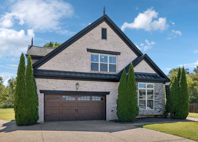 Property at 3140 Hidden Creek Dr, Mount Juliet, TN 37122, 6 beds, 3 baths