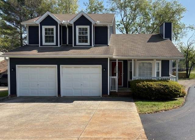 Property at 1139 SE Broad St, Murfreesboro, TN 37130, 3 beds, 2.5 baths