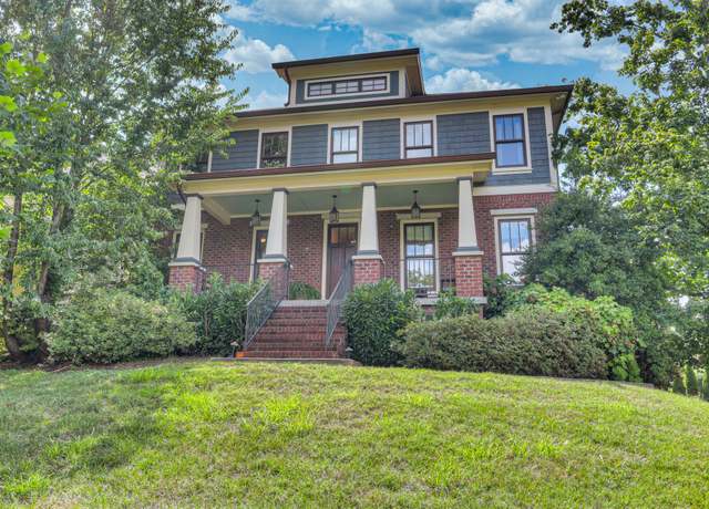 Property at 3297 Lealand Ln, Nashville, TN 37204, 4 beds, 3 baths
