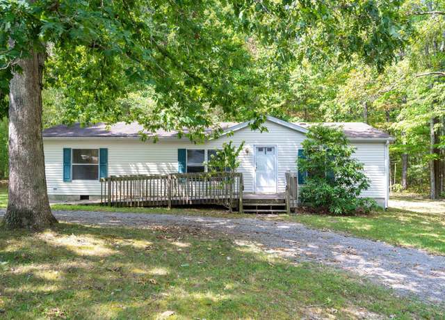 Property at 2111 Oak St, Signal Mountain, TN 37377, 2 beds, 2 baths