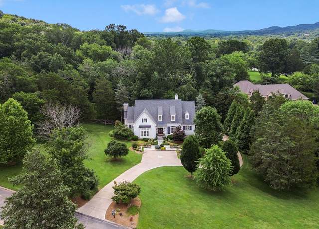 Property at 110 Balleroy Dr, Brentwood, TN 37027, 5 beds, 5.5 baths