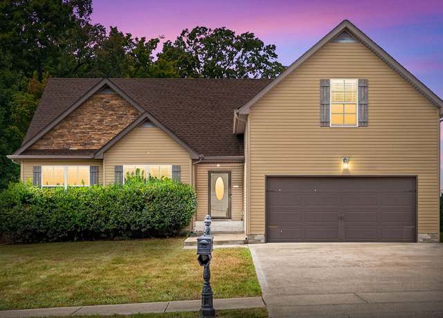 Property at 1102 Meachem Dr, Clarksville, TN 37042, 3 beds, 2 baths