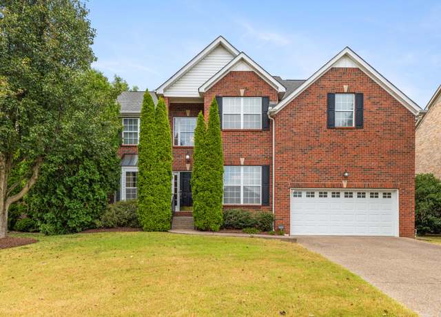 Property at 5621 Traceside Dr, Nashville, TN 37221, 4 beds, 2.5 baths
