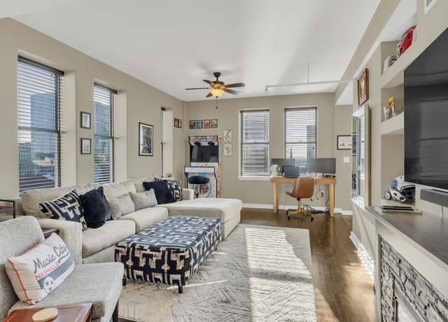 Property at 700 Church St #1002, Nashville, TN 37203, 1 bed, 1 bath