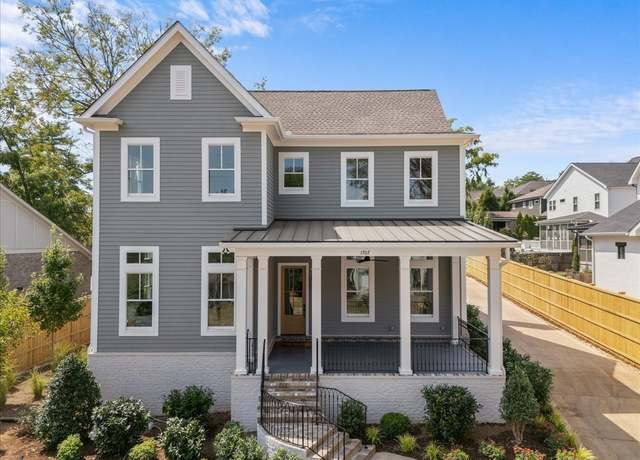 Property at 1709 Hillmont Dr, Nashville, TN 37215, 4 beds, 4.5 baths