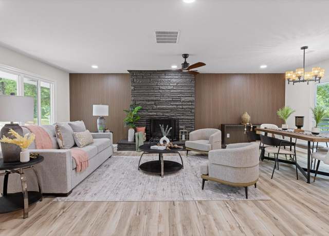 Property at 2605 Avalon Hl, Chattanooga, TN 37415, 5 beds, 3 baths