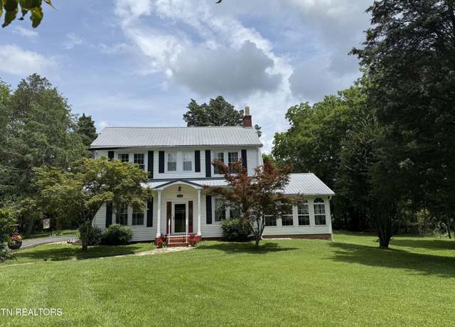 Property at 1535 Grove St, Loudon, TN 37774, 3 beds, 1.5 baths