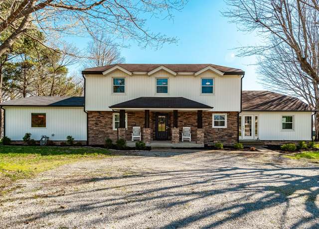 Property at 533 Lee Rd, Cottontown, TN 37048, 3 beds, 2.5 baths
