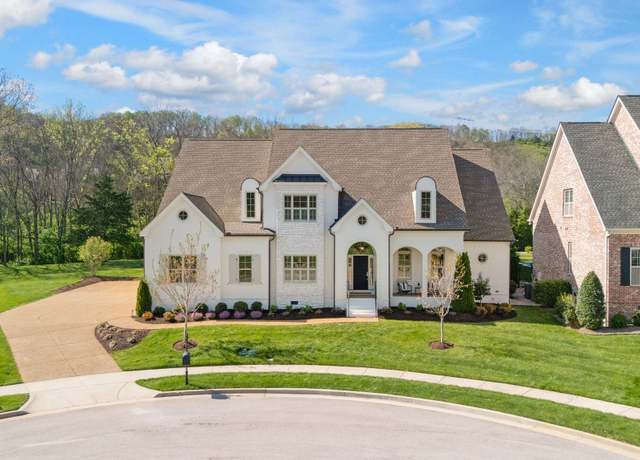 Property at 2436 Los Olivos Ct, Franklin, TN 37069, 6 beds, 5.5 baths