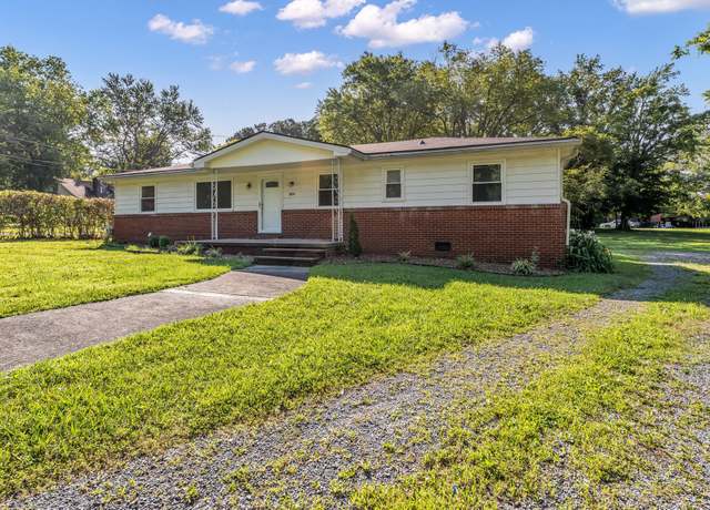 Property at 1831 Woodruff Ave, Greenbrier, TN 37073, 3 beds, 1.5 baths