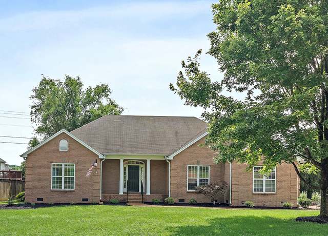 Property at 1729 Dryden Dr, Spring Hill, TN 37174, 3 beds, 2 baths