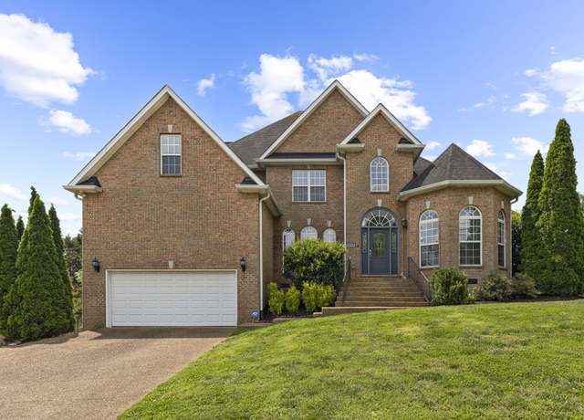 Property at 5579 Hill Rd, Brentwood, TN 37027, 5 beds, 3.5 baths
