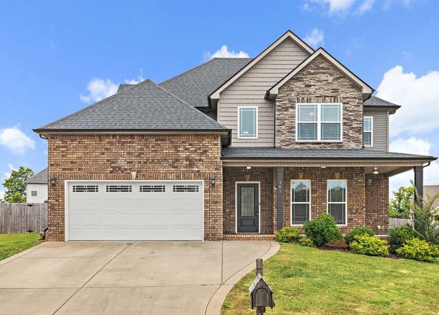 Property at 102 Wilburn Ct, Clarksville, TN 37043, 4 beds, 2.5 baths