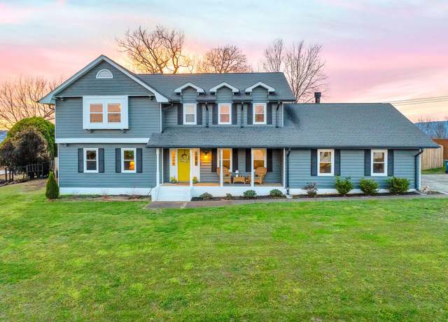 Property at 517 S Mission Ridge Dr, Rossville, GA 30741, 4 beds, 2.5 baths