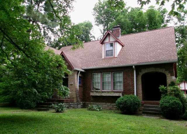 Property at 3902 Aberdeen Rd, Nashville, TN 37205, 4 beds, 2 baths