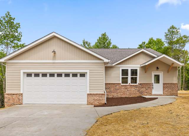 Property at 226 Grayson Way, Signal Mountain, TN 37377, 3 beds, 2 baths