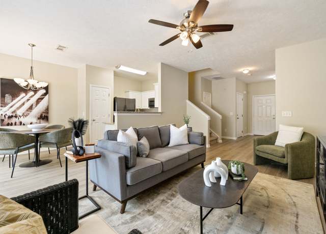 Property at 8104 Valley Oak Dr, Brentwood, TN 37027, 3 beds, 2.5 baths