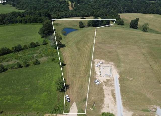 Property at 22 Galen Rd, Lafayette, TN 37083