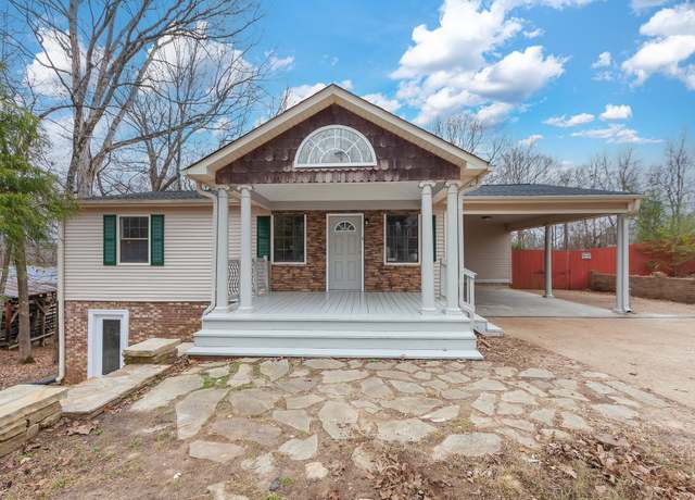 Property at 332 Old Pinson Rd, Jackson, TN 38301, 3 beds, 2 baths