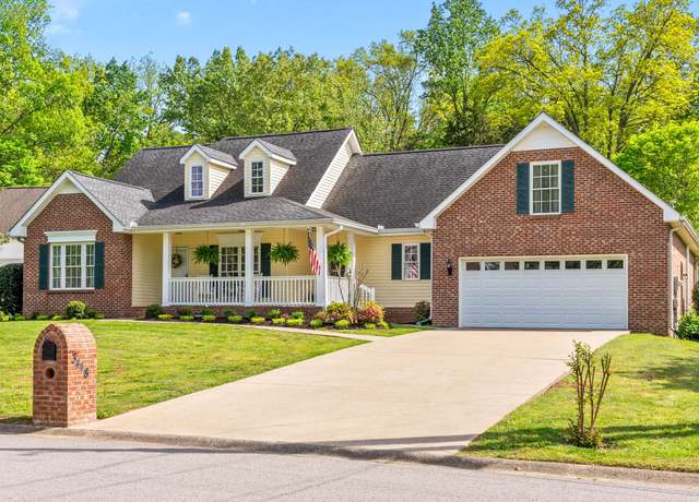 Property at 3448 Eastwood Dr, Clarksville, TN 37043, 4 beds, 2.5 baths