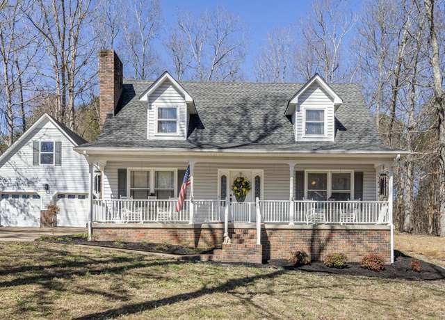 Property at 1051 Alex Dr, Lawrenceburg, TN 38464, 3 beds, 2.5 baths