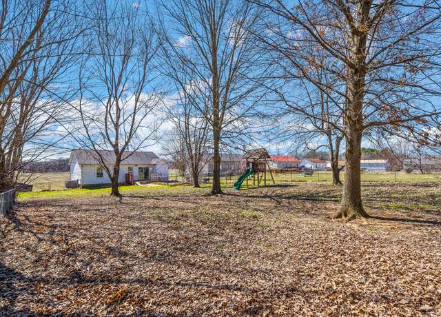 Property at 340 Hugh Hunter Rd, Oak Grove, KY 42262, 3 beds, 2 baths