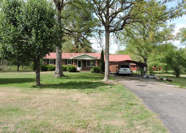 Property at 670 Sunset Cir, Manchester, TN 37355, 3 beds, 2 baths