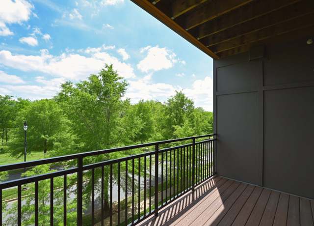 Property at 141 Saundersville Rd #1305, Hendersonville, TN 37075, 2 beds, 2 baths