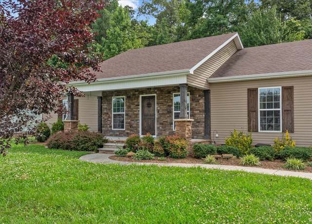 Property at 260 Williamsburg Cir, Tullahoma, TN 37388, 3 beds, 2 baths
