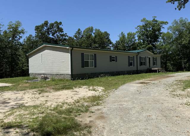 Property at 1069 Lucas Ridge Ln, Waverly, TN 37185, 4 beds, 2 baths