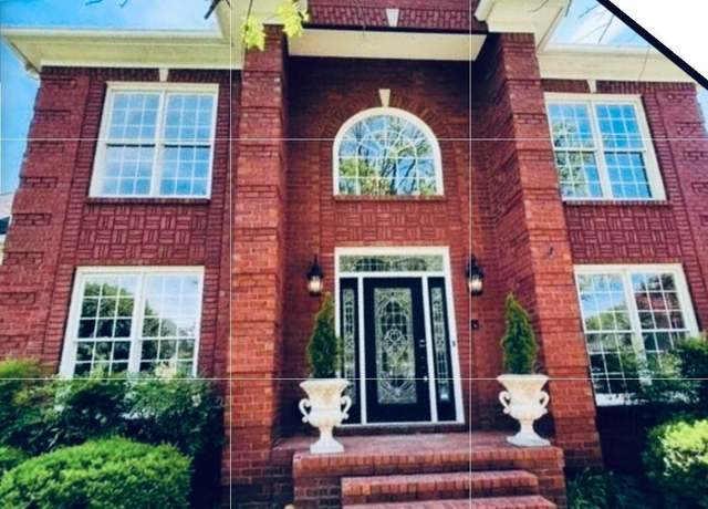Property at 106 Ballentrae Dr, Hendersonville, TN 37075, 4 beds, 3.5 baths