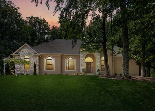 Property at 63 Valley Brook Dr, Hendersonville, TN 37075, 3 beds, 3.5 baths
