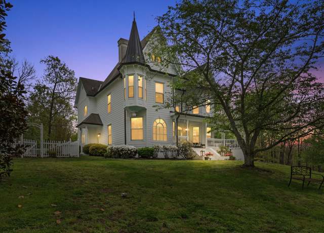 Property at 515 Cox Hollow Rd, Dover, TN 37058, 4 beds, 2.5 baths