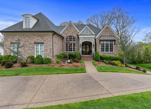 Property at 6685 Hastings Ln, Franklin, TN 37069, 6 beds, 5.5 baths