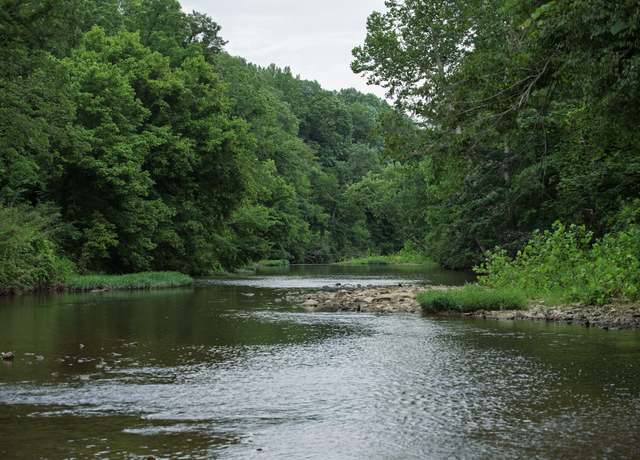 Property at 1125 Dawson Rd, White Bluff, TN 37187, 3 beds, 3 baths