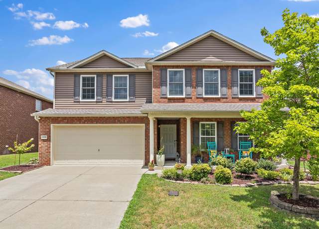 Property at 1030 Gannett Rd, Hendersonville, TN 37075, 4 beds, 3 baths