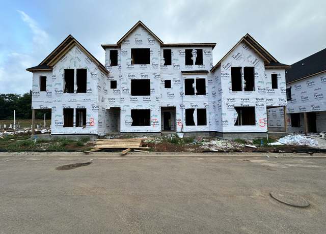 Property at 2072 Conductor Ln, Thompsons Station, TN 37179, 4 beds, 5 baths